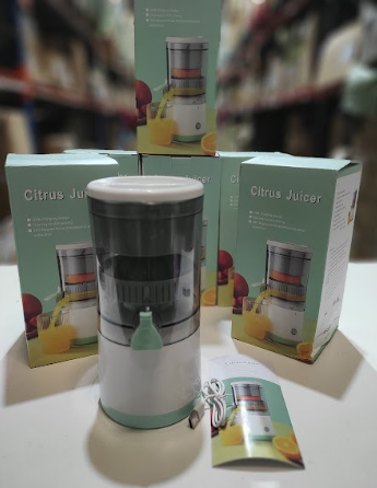 Espremedor de Sumo de Laranja Elétrico