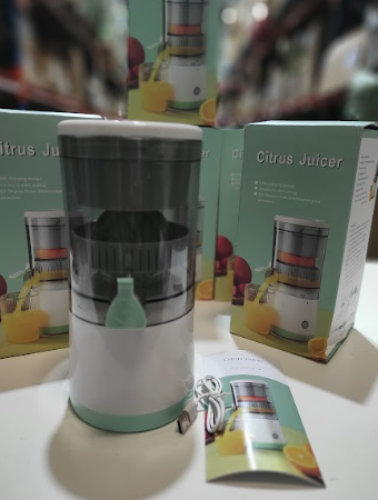 Espremedor de Sumo de Laranja Elétrico